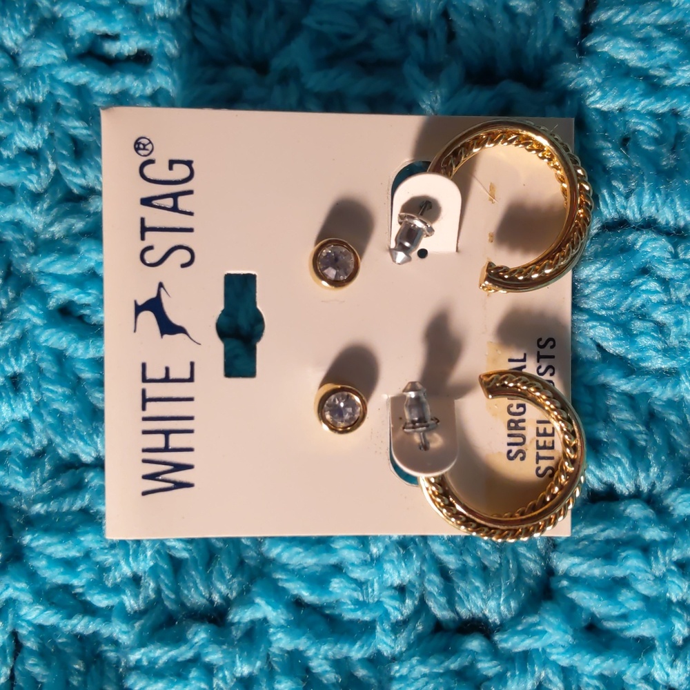 White Stag Set Of Two Gold Tone Pierced  Earrings